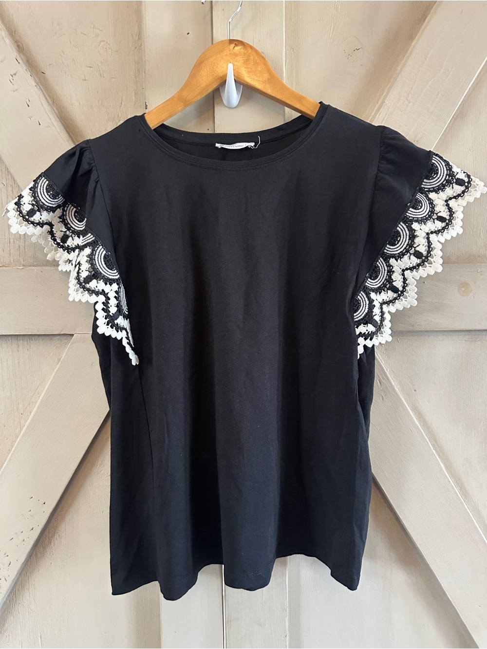 Encuentro Black Cotton Lace Sleeve Top Women’s Large Boho Crochet Flutter Tee